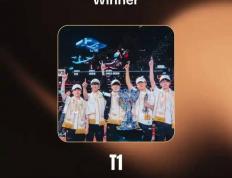 LOL新老交替，Chovy力压Faker拿年度选手(shǒu)，新王登基