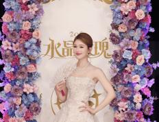 LOL手(shǒu)游老友记：看手(shǒu)游如何(hé)把明(míng)星變(biàn)成玩家的峡谷邻居