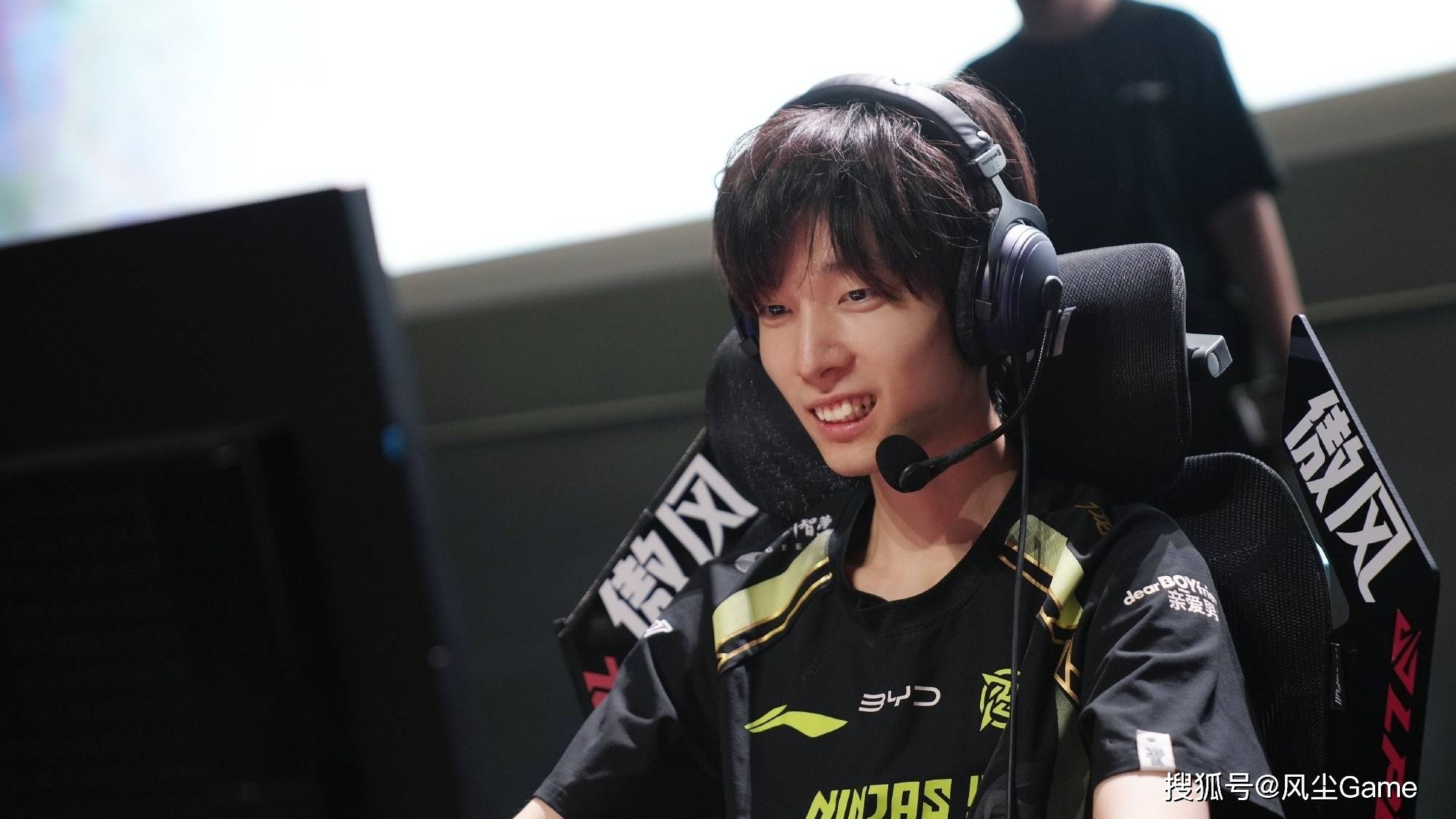 LPL世界赛陪练阵容曝光！世界冠军教练带队，三C均出自涅槃组