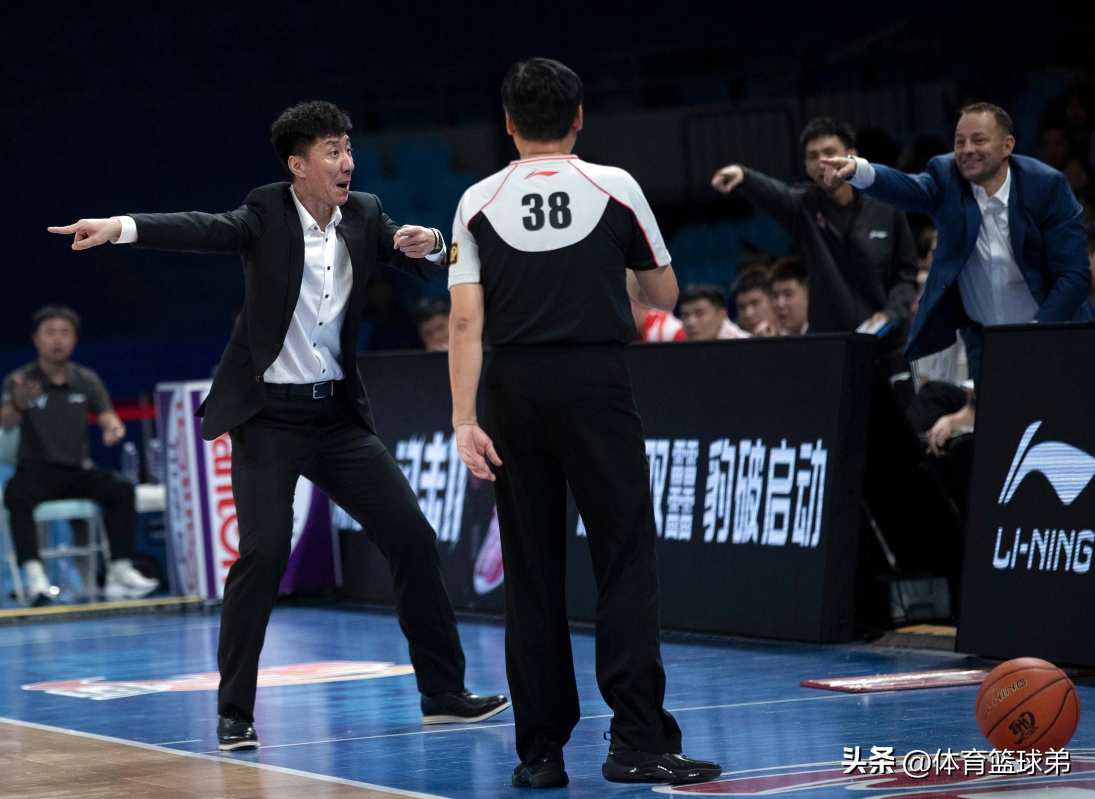 CBA破冰(bīng)！扩军、升降級(jí)双管齐下(xià)，联赛迎来巨变