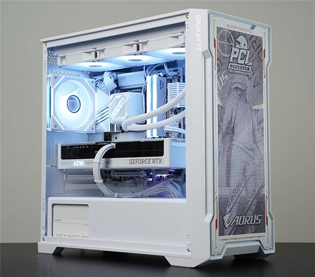 技嘉AORUS助力2025 PCL秋季(jì)賽(sài)：专业電(diàn)競(jìng)装备护航顶级賽(sài)事