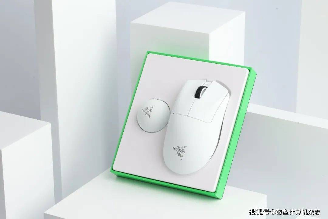 拔(bá)擢核心性(xìng)能，诉諸(zhū)專(zhuān)业电竞！雷蛇炼狱蝰蛇V4專(zhuān)业版无線(xiàn)游戏鼠标