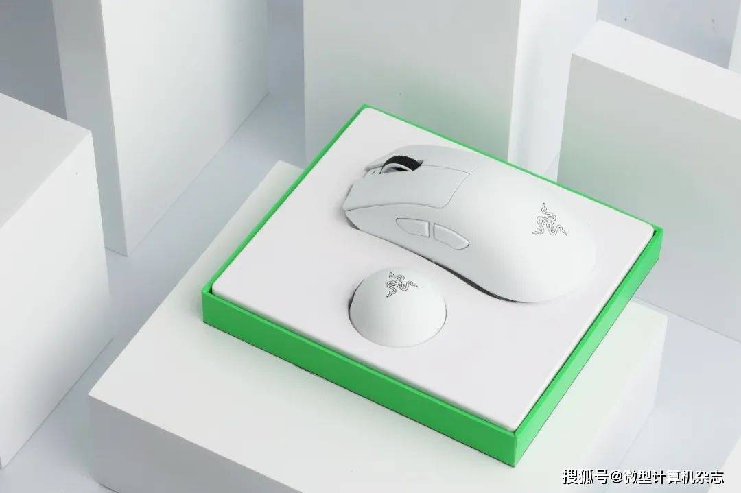 拔(bá)擢核心性(xìng)能，诉諸(zhū)專(zhuān)业电竞！雷蛇炼狱蝰蛇V4專(zhuān)业版无線(xiàn)游戏鼠标