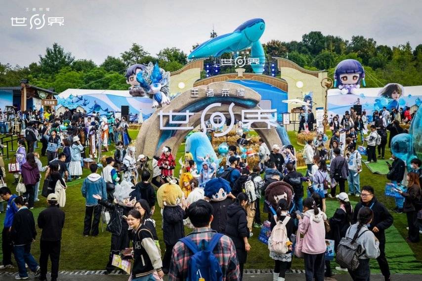 王(wáng)者(zhě)荣耀(yào)十周年重磅官宣，《王(wáng)者(zhě)荣耀(yào)世界》2026年春(chūn)天與(yǔ)玩家见面