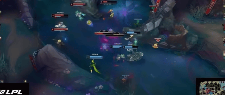 IG出征片燃爆屏幕！这游戏同盟(méng)戰(zhàn)同樣(yàng)热血