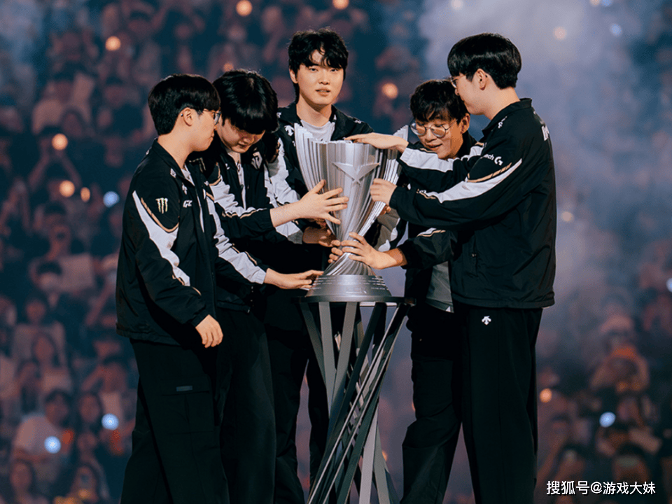 Chovy为何拿不到冠军？被曝(pù)光沉迷其他游戏，玩的比LOL还多