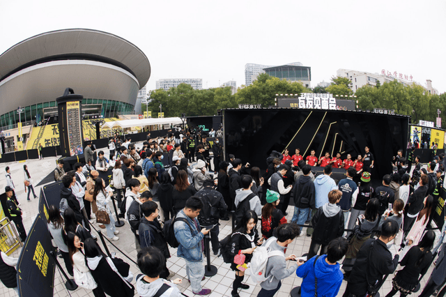 無(wú)畏契约年終(zhōng)狂歡(huān)福州落幕(mù)：国际战队夺冠，全民电竞盛(shèng)宴(yàn)引爆(bào)全城